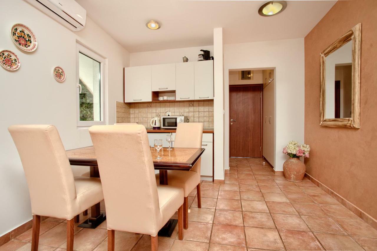 Apartments Ivanovic كوتور المظهر الخارجي الصورة